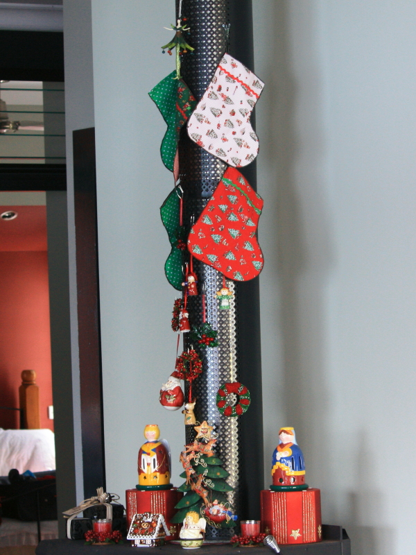 decorated fire box & Chimney
(186_6518)