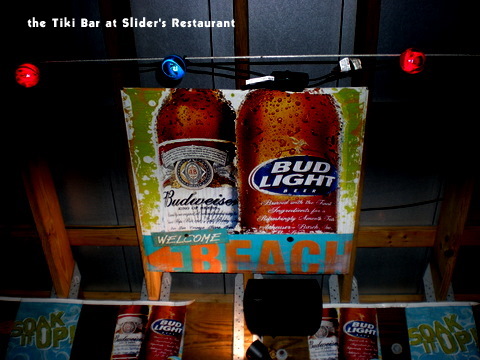 We had oysters and coconut cake at the outdoor bar at Slider's before moseying in to the party.