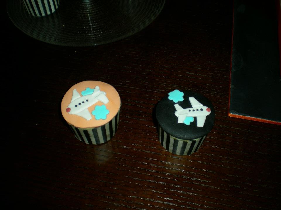 Plane cupcakes for the Flyboy (Trent)