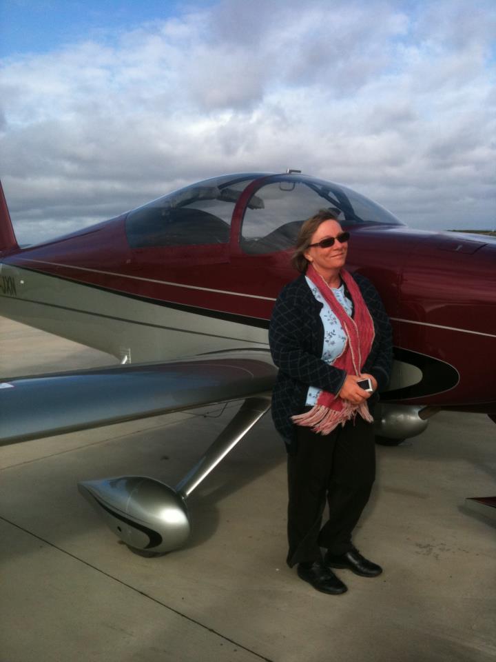 Here is Rolanda just before getting into the plane for her flight with the flyboy, vdV