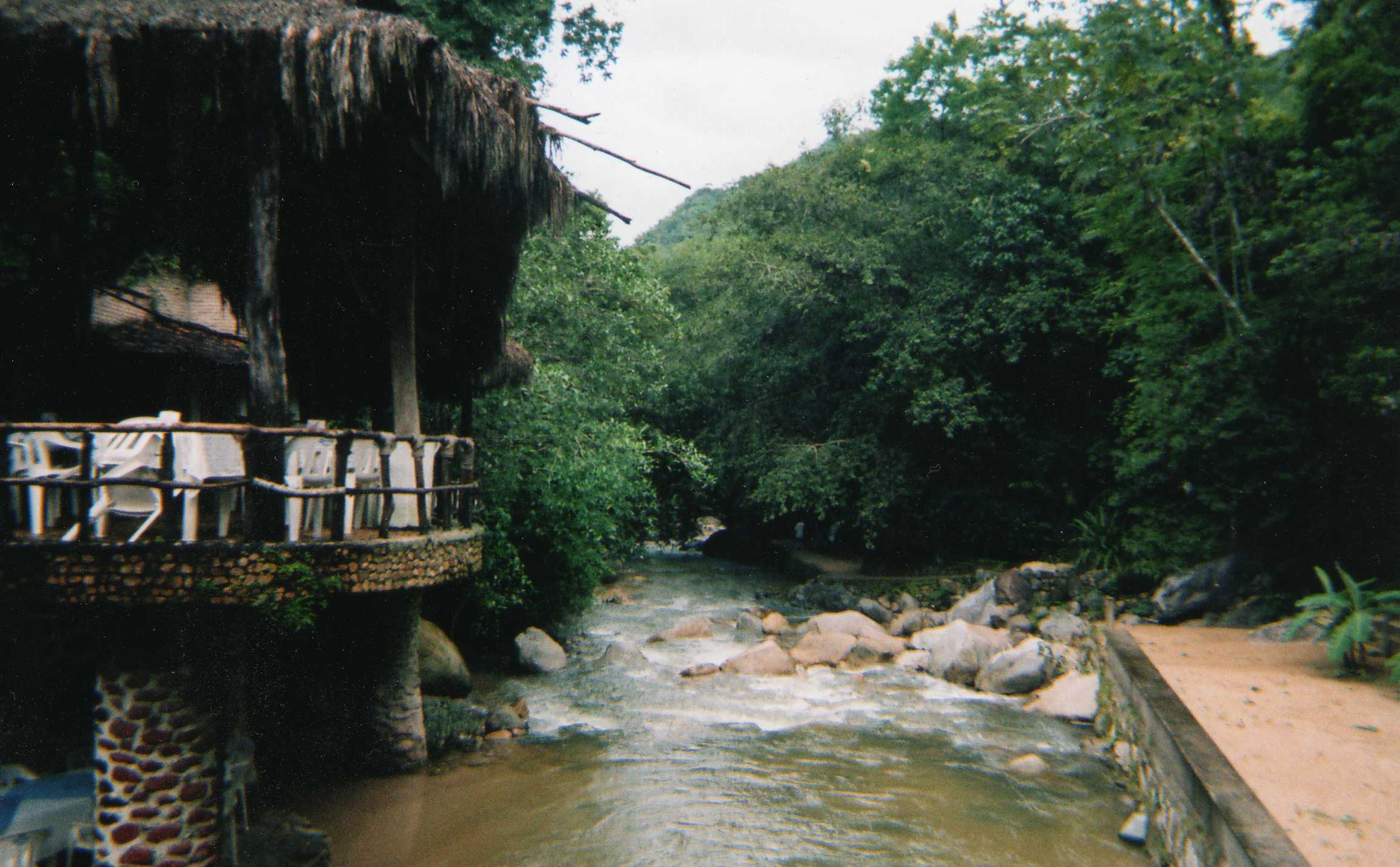 Puerta Vallarta - Sept. 2004