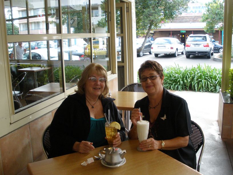 CynB and Elise (Viv) at Port Macquarie on 12/6/08