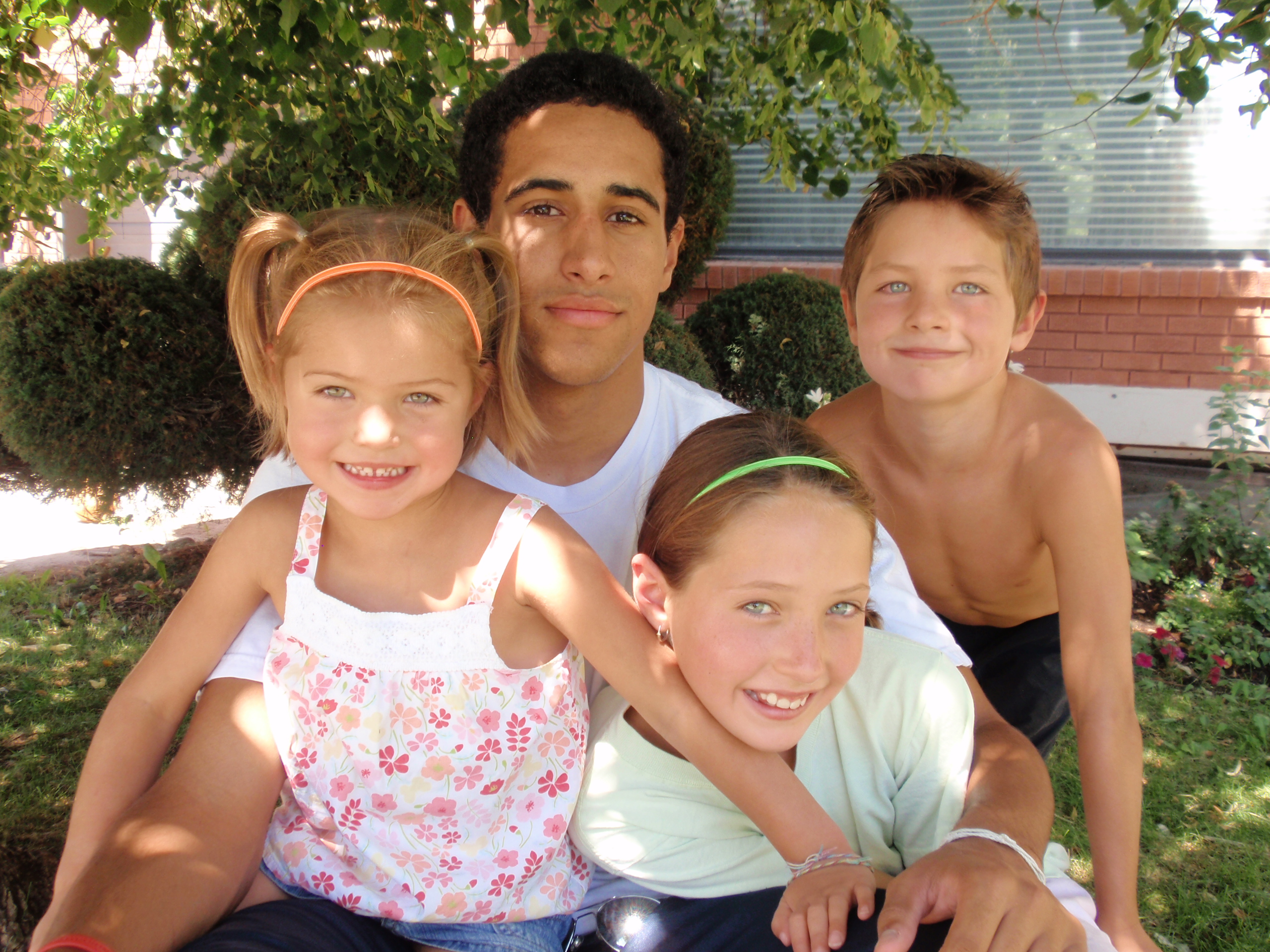 4 of the 5 kiddos.  Zachery was visiting his granparents in Seattle when this was taken.