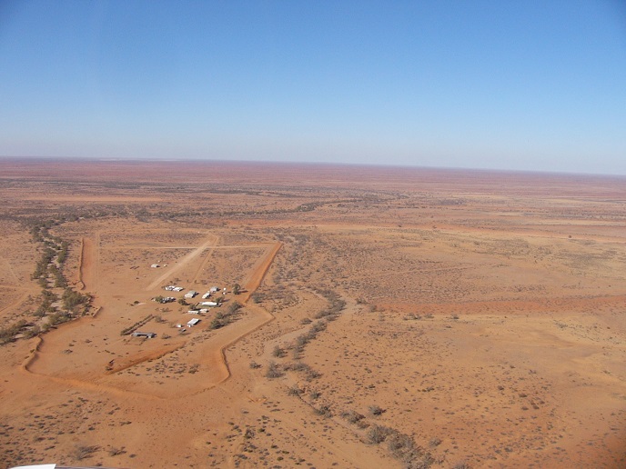 Coming in to land at William Creek for a lunch stop.