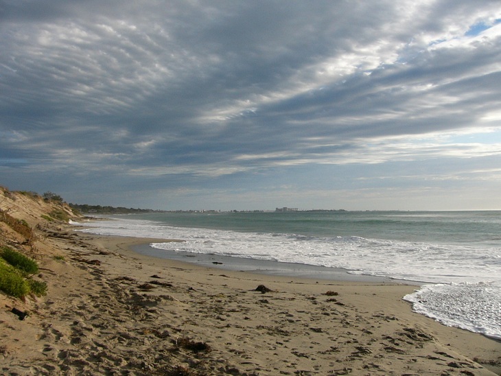 My grand daughter and I sat on the beach for about 2 hours at Geraldton, our overnight stop, to capture the sunset. 