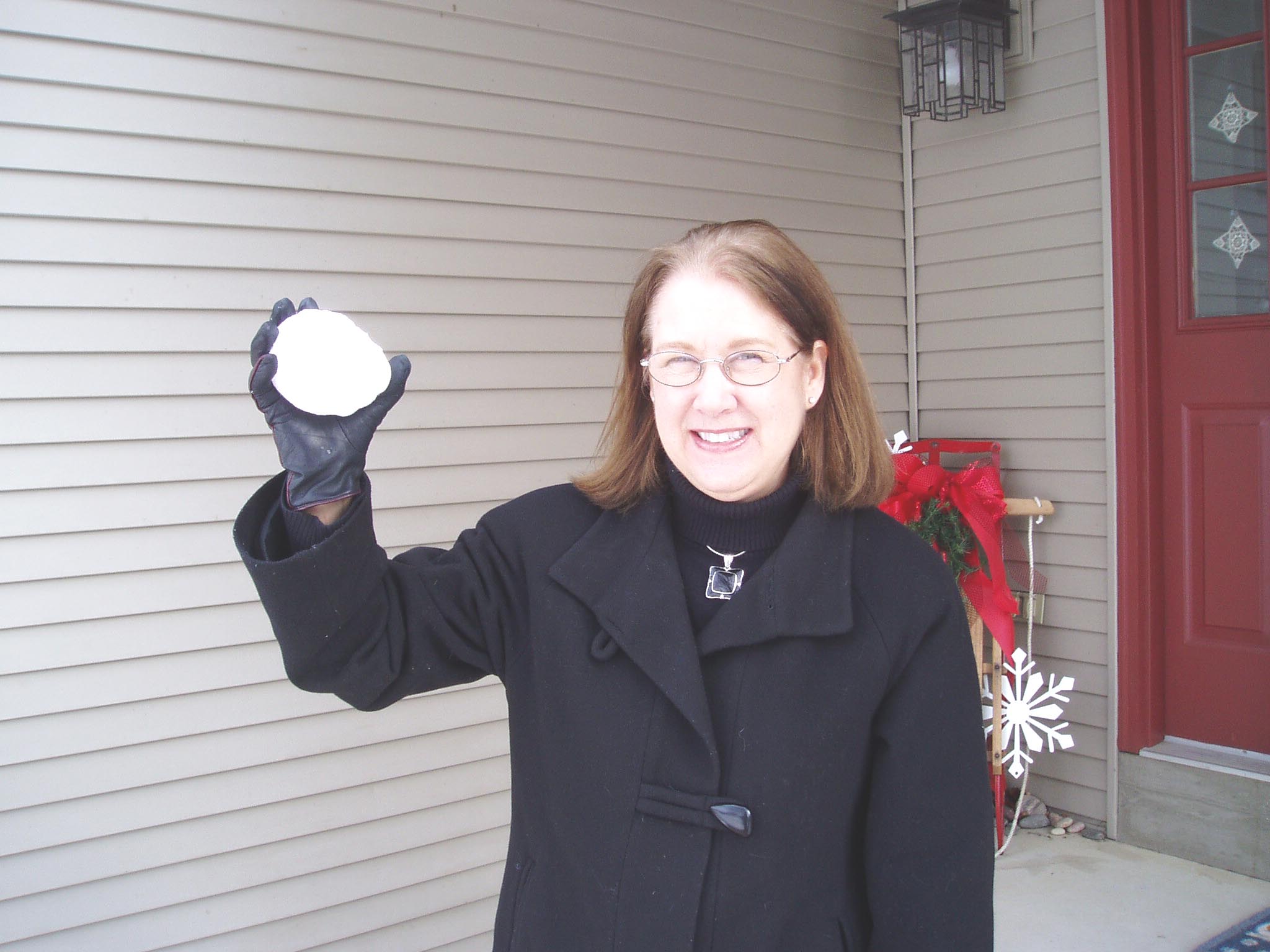 Shiela, March 11, 2008
A snowball for Mamacita!