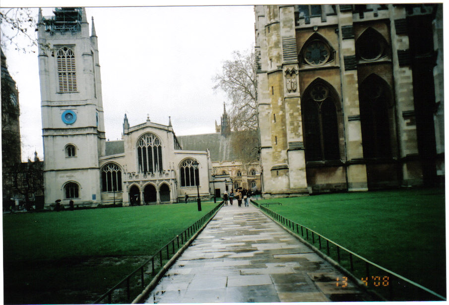 Walking towards the visitors entrance of the Abbey.