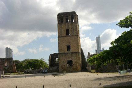 Panama City - old and new