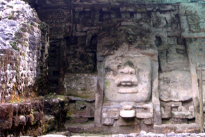 Close up of the mask. There is a definite Olmec influence.