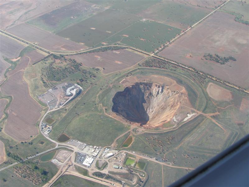 That's one serious hole in the ground. Take from about 5000ft